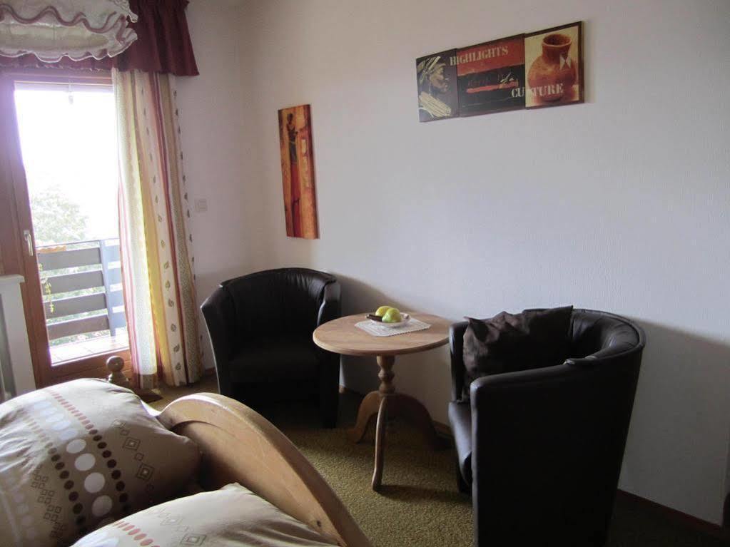 בודנמאיס Pension Klein Und Ferienwohnungen (Adults Only) מראה חיצוני תמונה